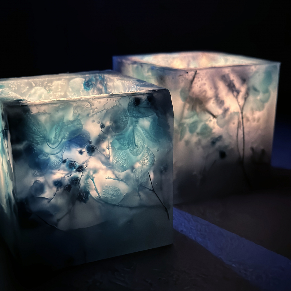 Пластиковая форма для изготовления свечей с полым кубом, 8,5х8,5см